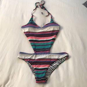 NWOT Roxy reversible monokini